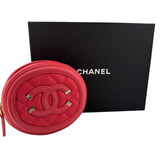 Chanel Red Quilted Caviar Leather Round Coin Purse with CC Logo - Picture 1 of 4